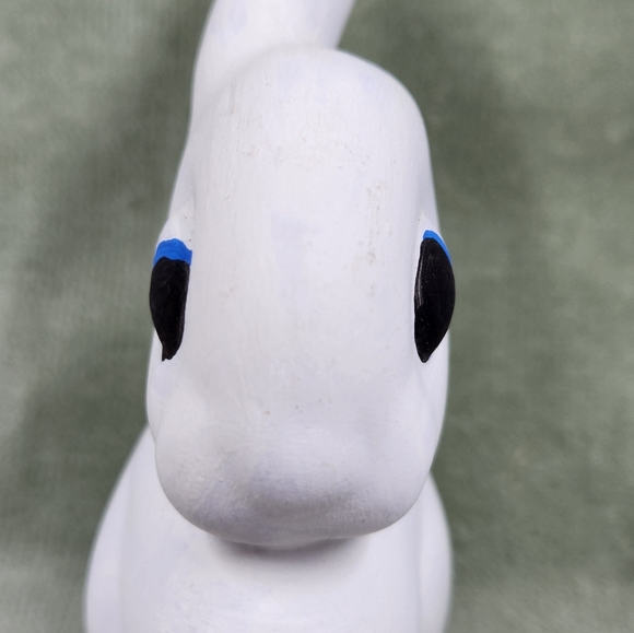Vintage Painted 4.5" Ceramic Big Eyed Easter Bunny Decoration Matte Ceramic - Picture 9 of 10